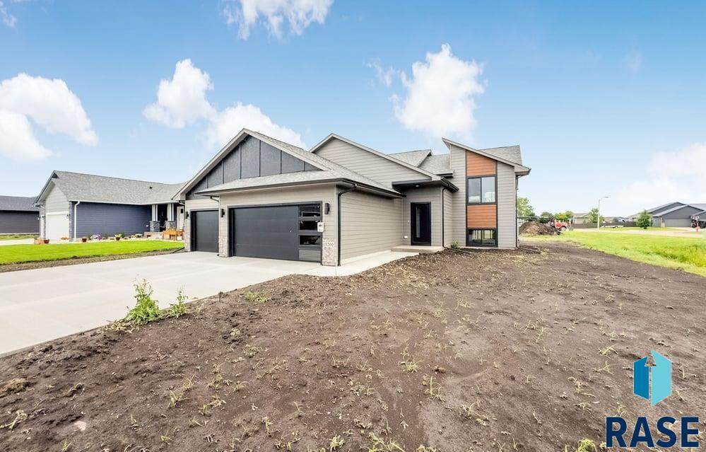 1200 Rose Ave Avenue - Photo 1