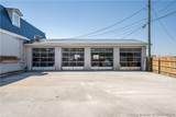 801 E 10th St - Photo 2