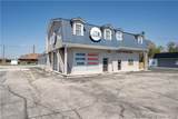801 E 10th St - Photo 6