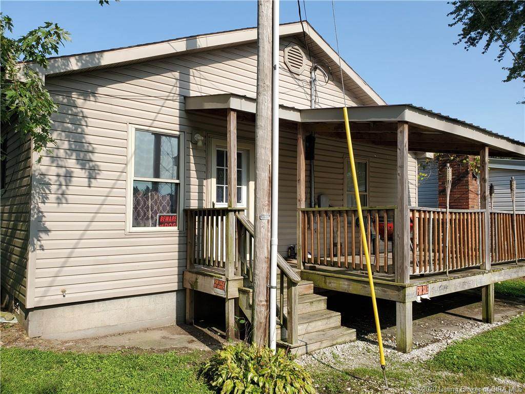 305 Main Street - Photo 1