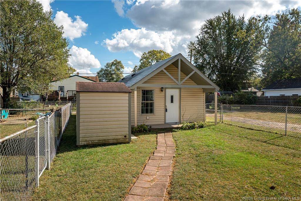 228 Sloemer Avenue - Photo 1