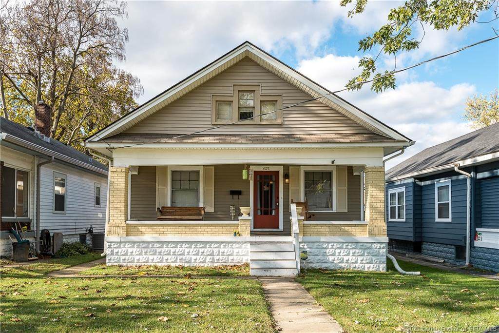 621 9th Street - Photo 1