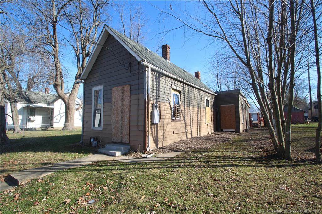 1208 8th Street - Photo 1