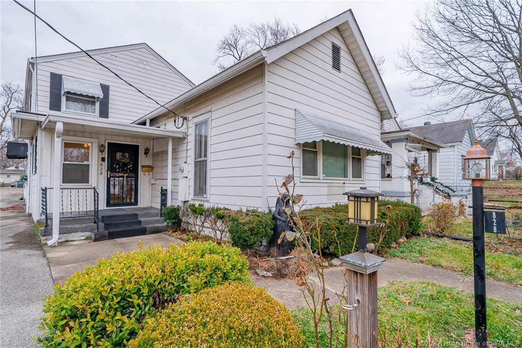 828 Watt Street - Photo 1