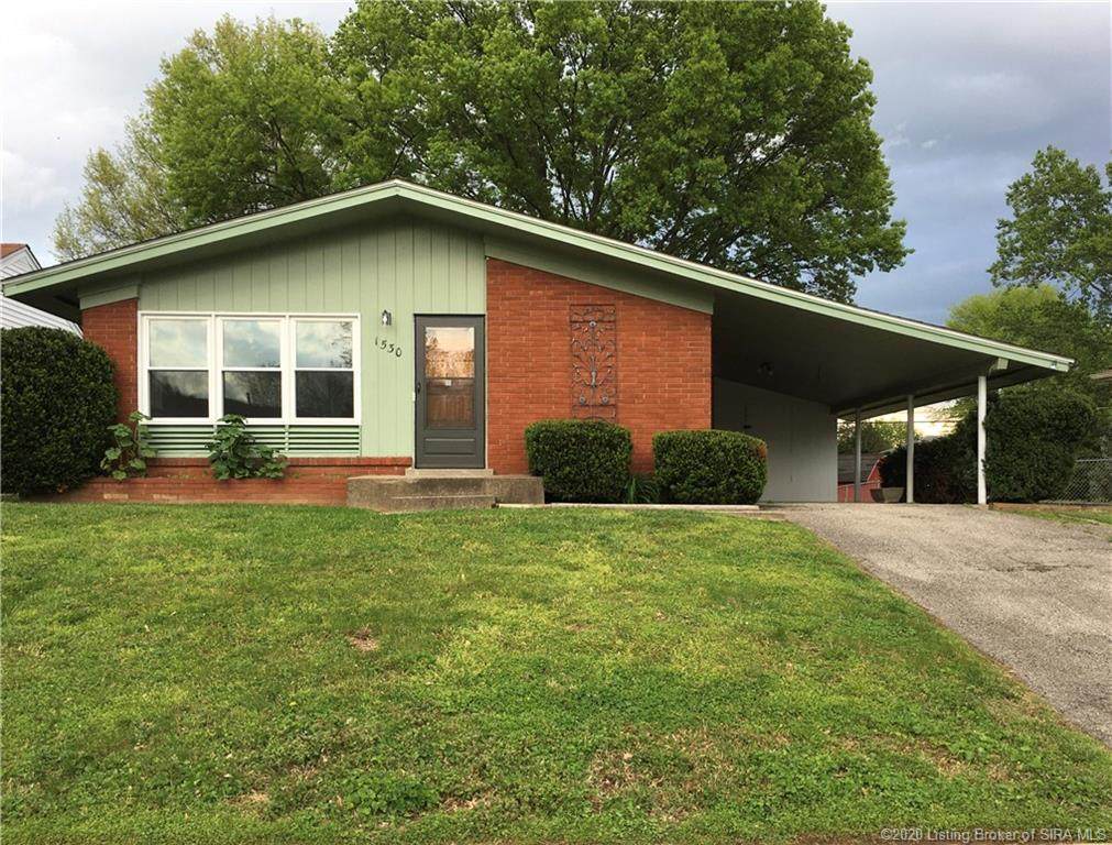 1530 Briarwood Drive - Photo 1