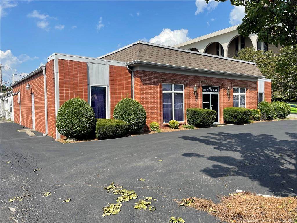 431 Court Avenue - Photo 1