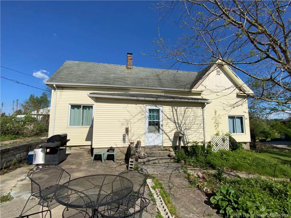 300 Hackberry Street - Photo 1