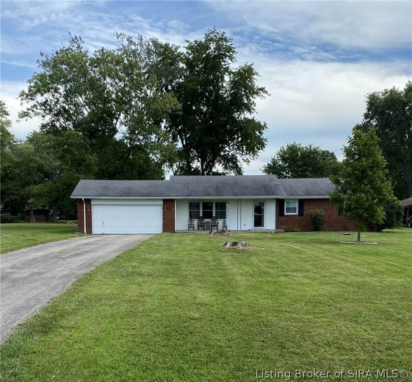 521 Cardinal Lane - Photo 1