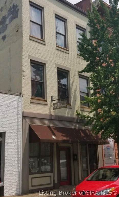 208 Pearl Street - Photo 1