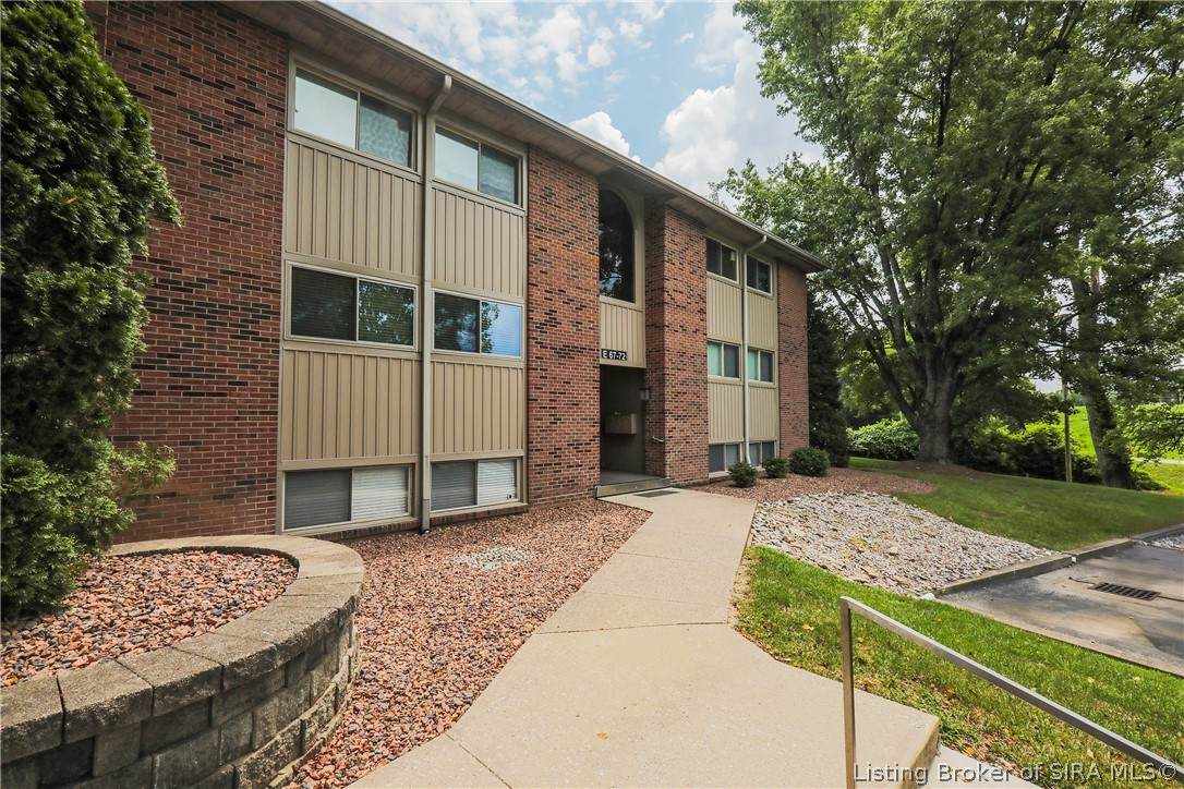 69 Lakeshore Drive - Photo 1