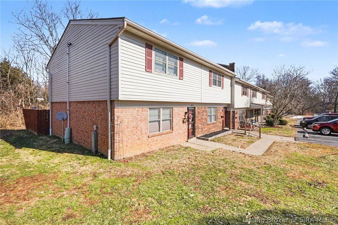 3059 Wooded Way - Photo 1