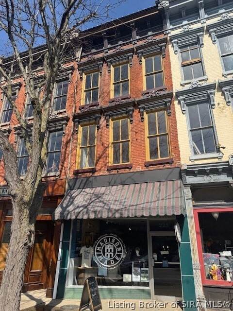 225 Main Street - Photo 1