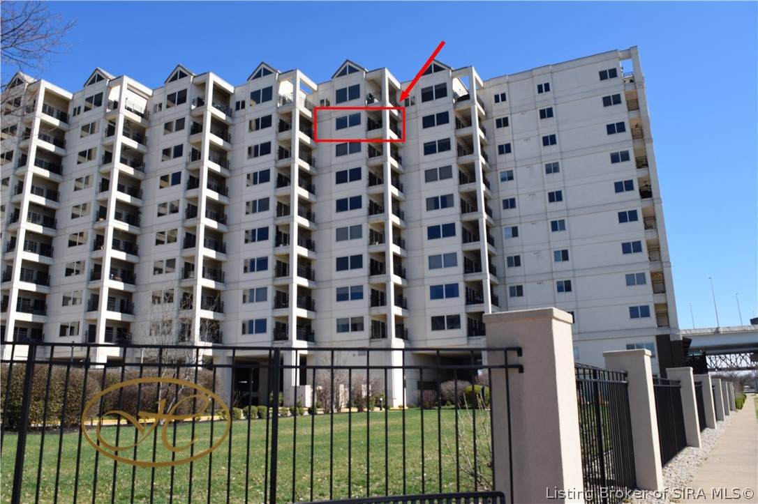 1 Riverpointe Plaza - Photo 1