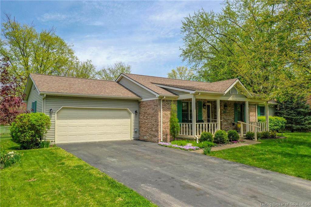 404 Maple Hill Drive - Photo 1