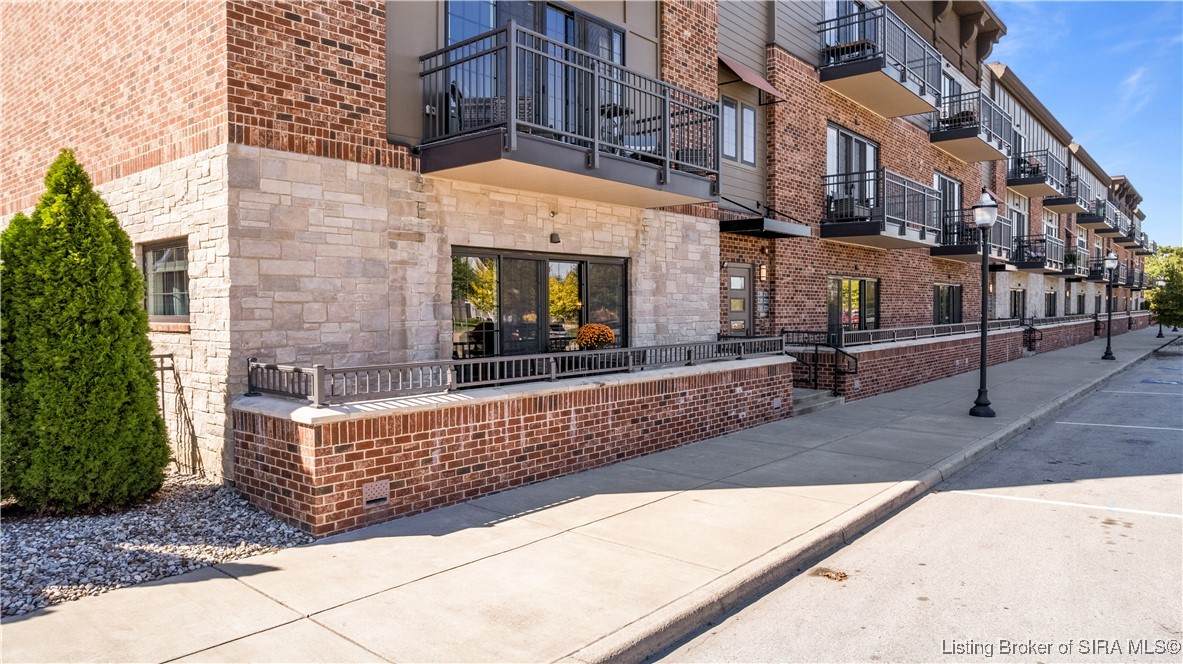 210 Mulberry Street - Photo 1