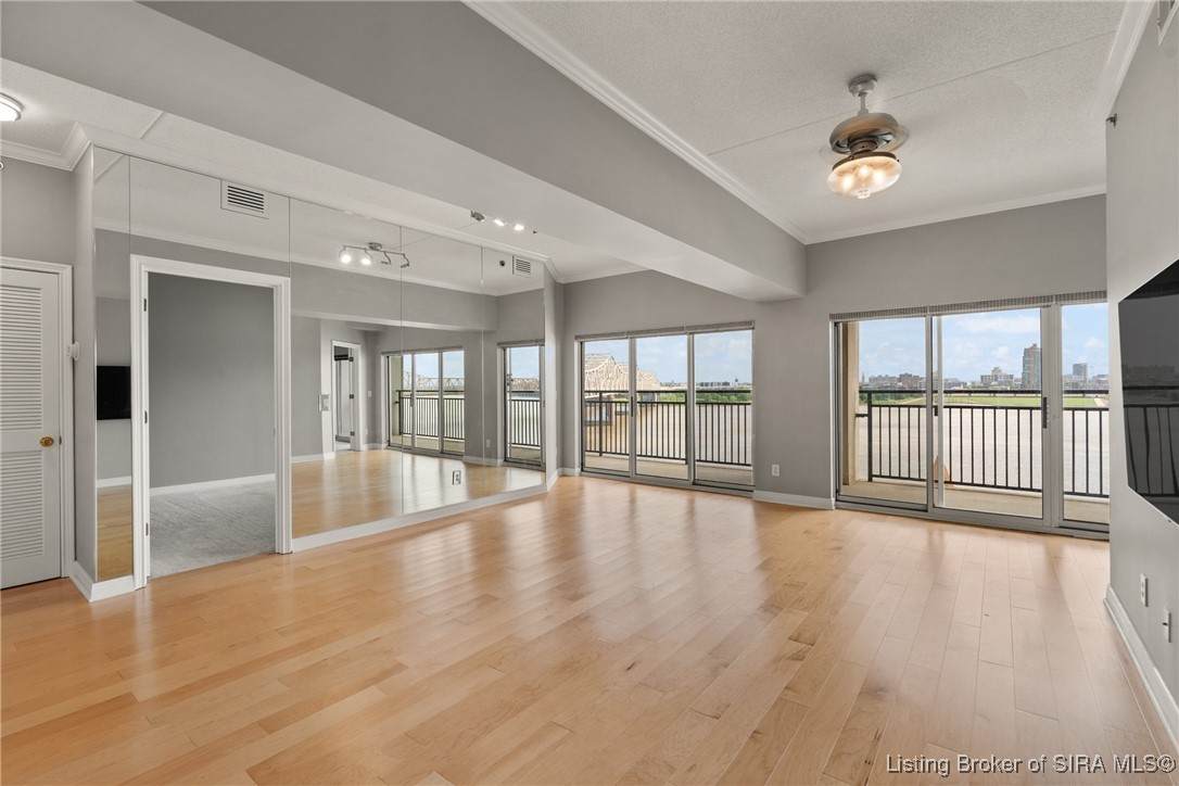 1 Riverpointe Plaza - Photo 1