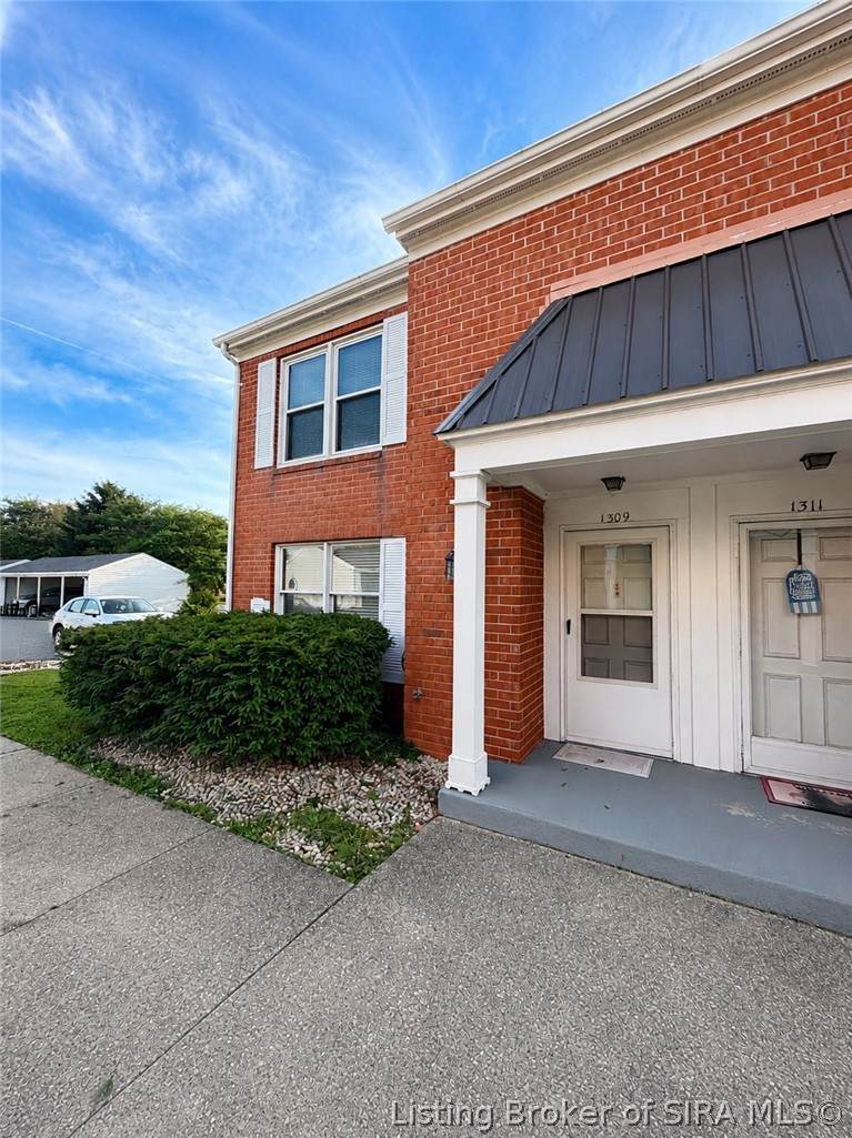 1309 Jackson Park Place - Photo 1