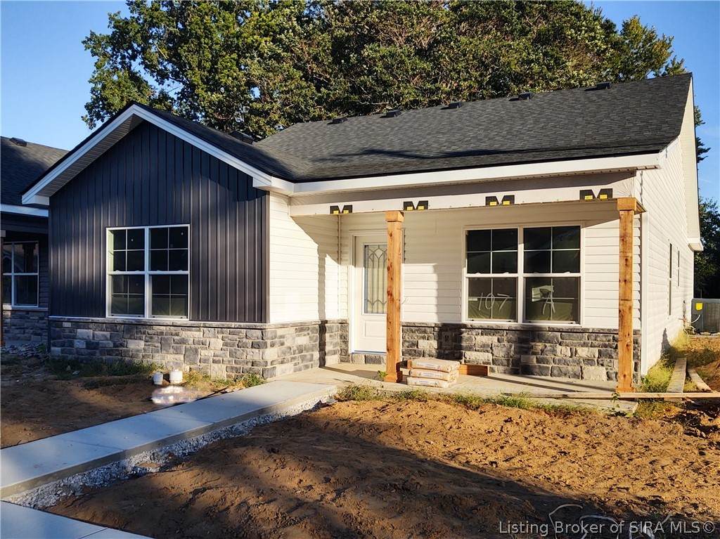 1940 Fisher Lane - Photo 1