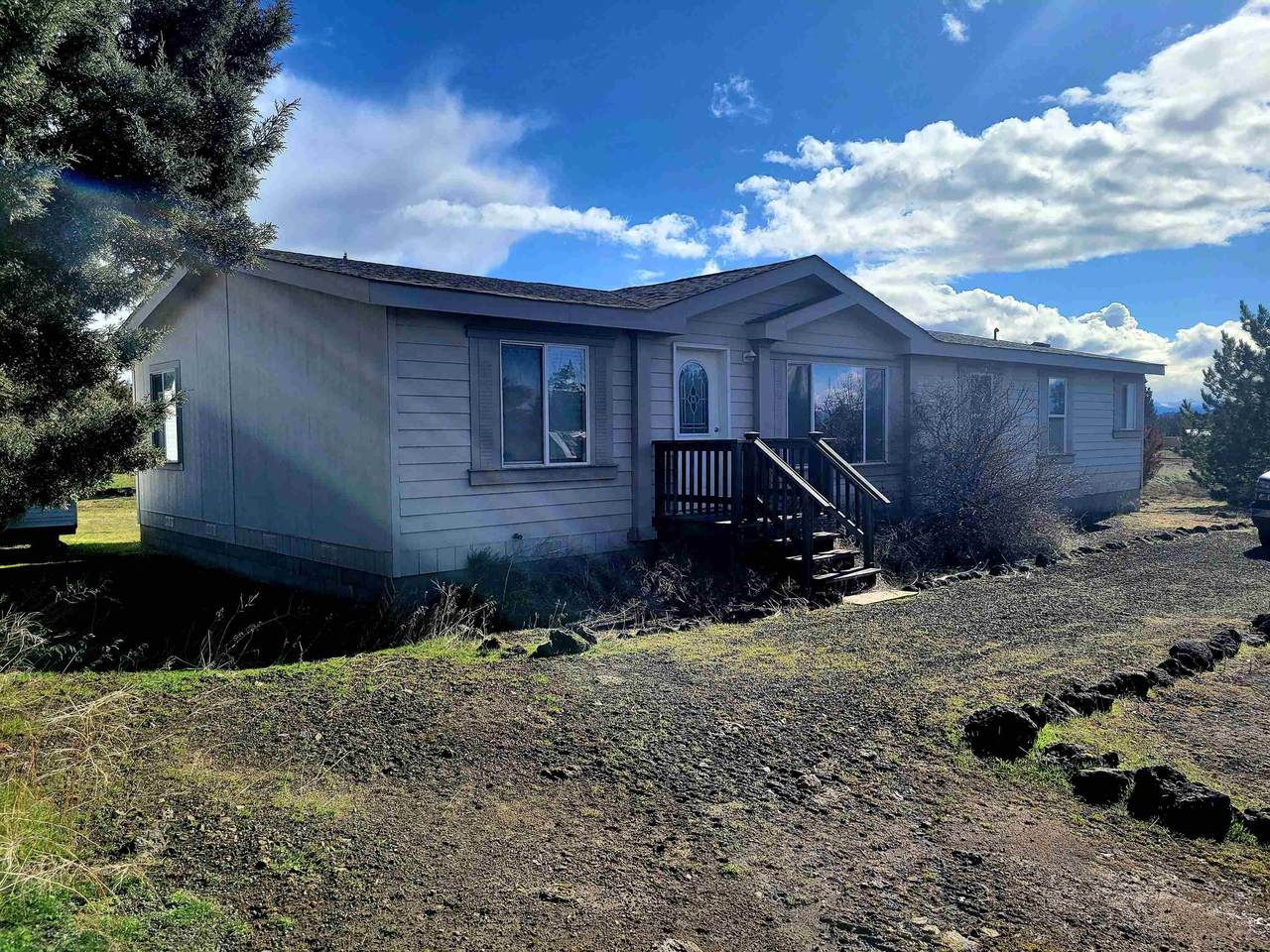 6326 Turquoise Ave - Photo 1