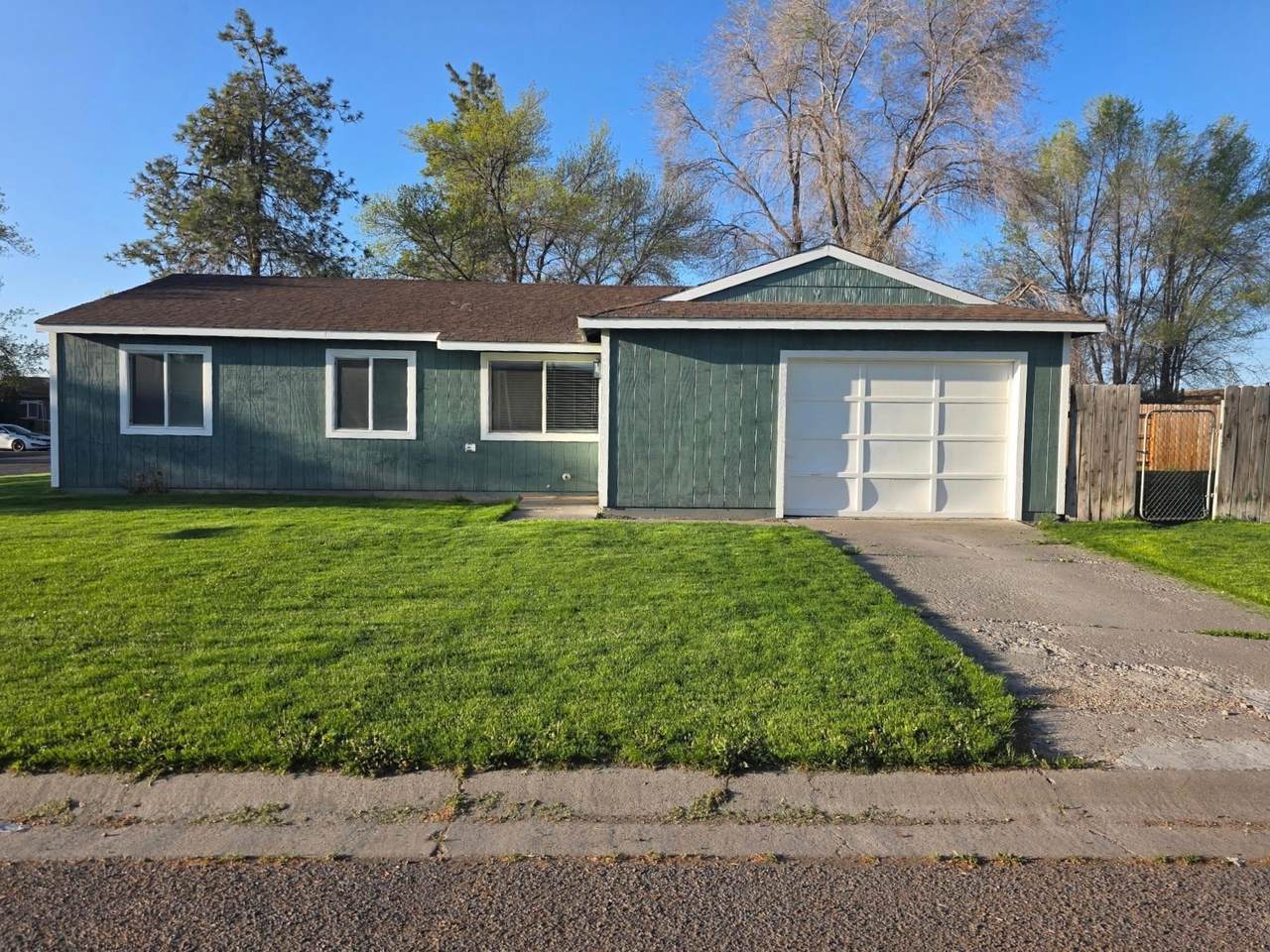 102 Ridgeview St. - Photo 1