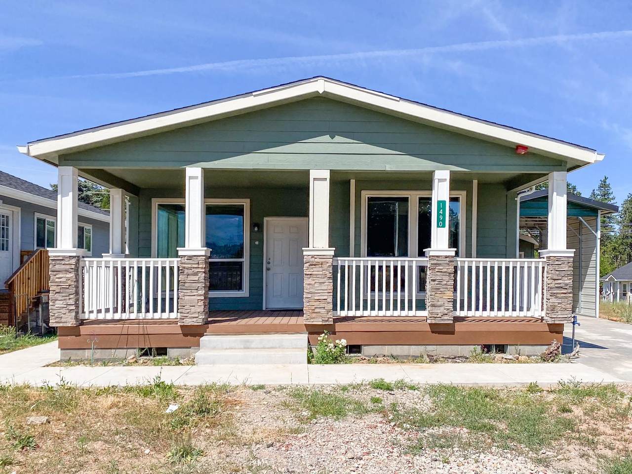1490 Wakefield - Photo 1
