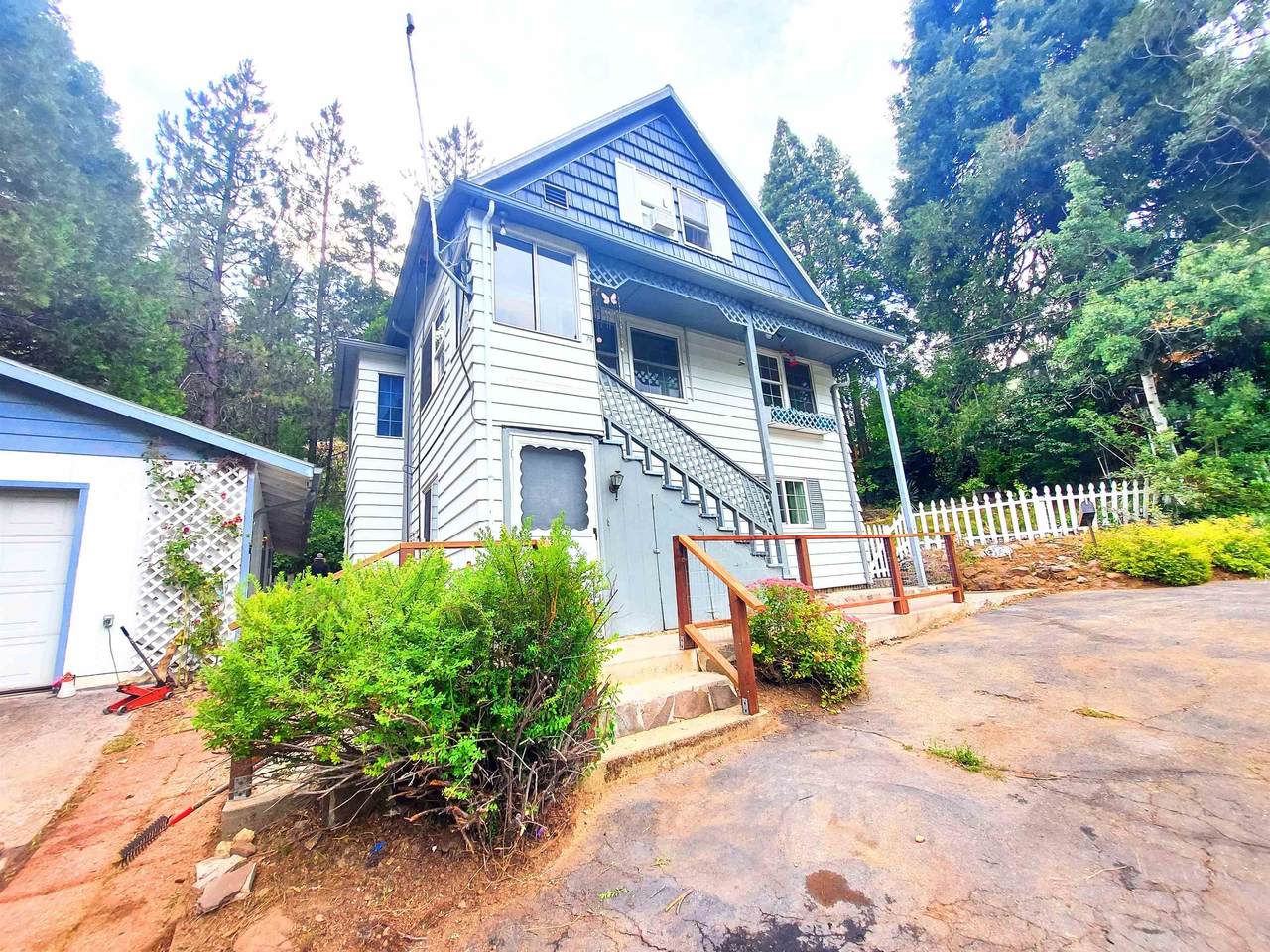 5931 Castle Ave - Photo 1