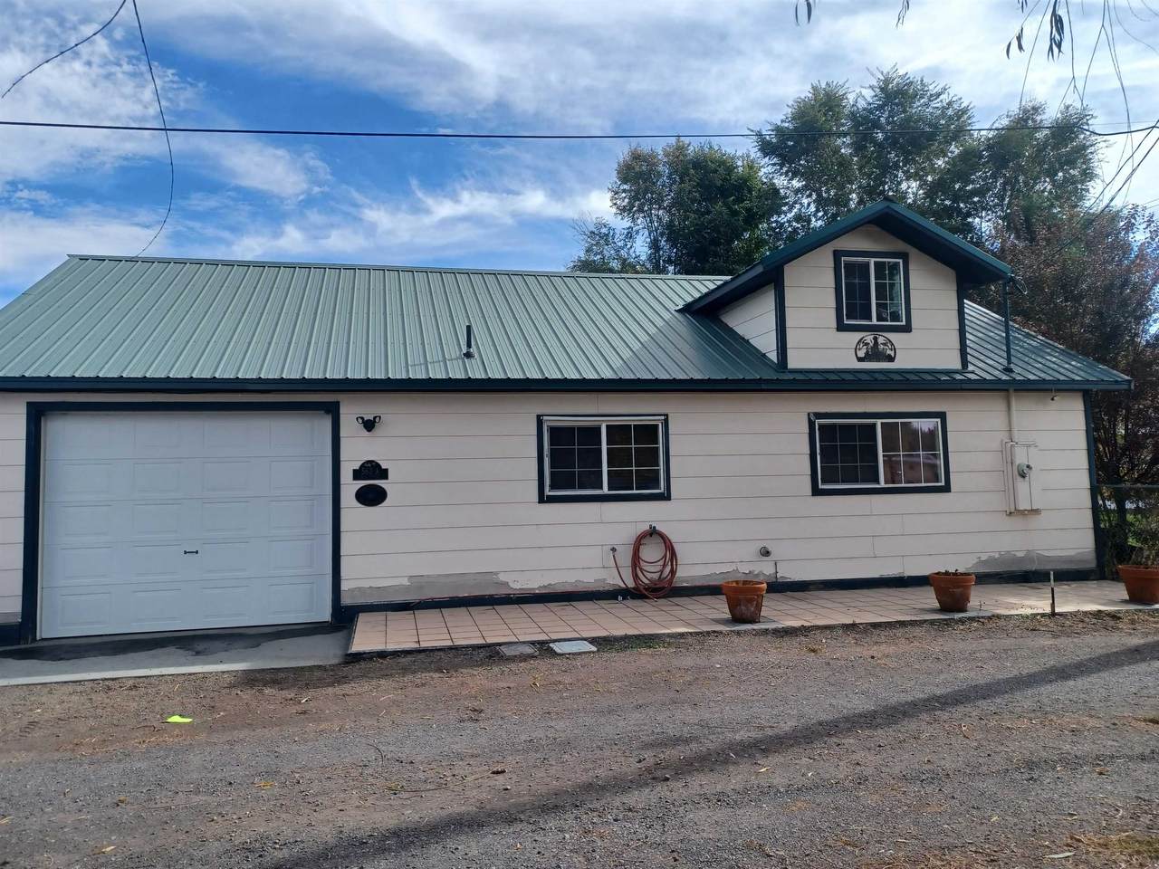 563 4th St. "A" - Photo 1