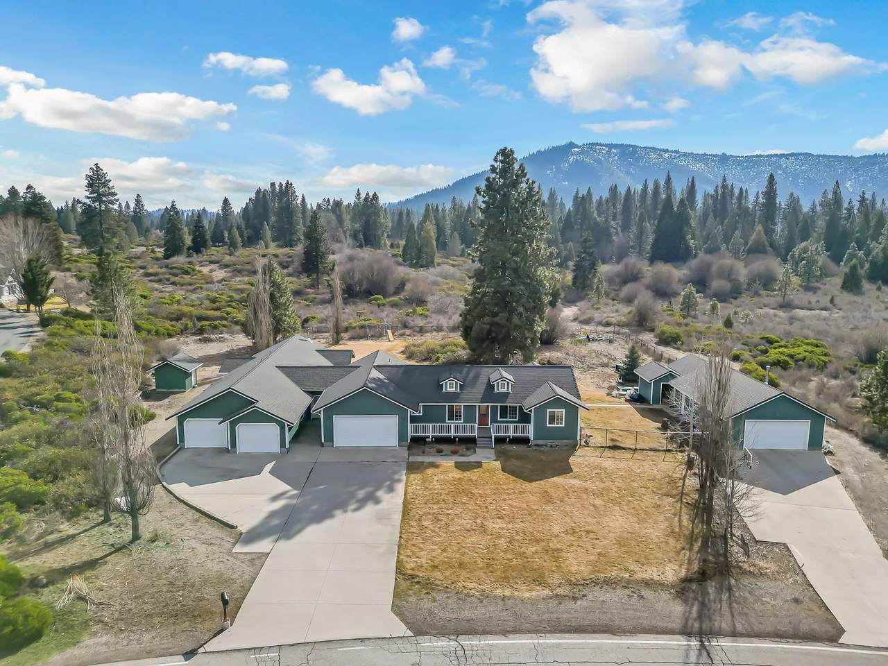 1135 Quail Meadow Dr. - Photo 1