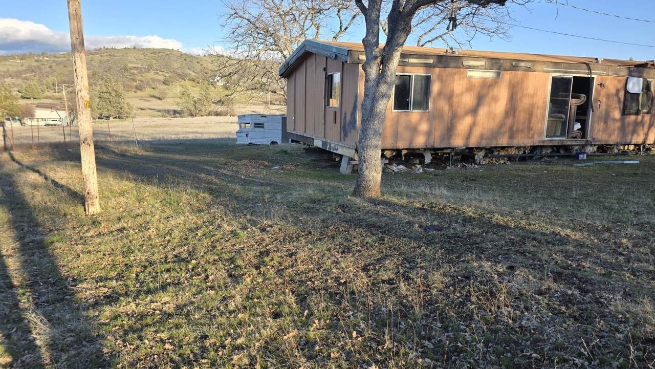 3400 Fir Ct - Photo 1