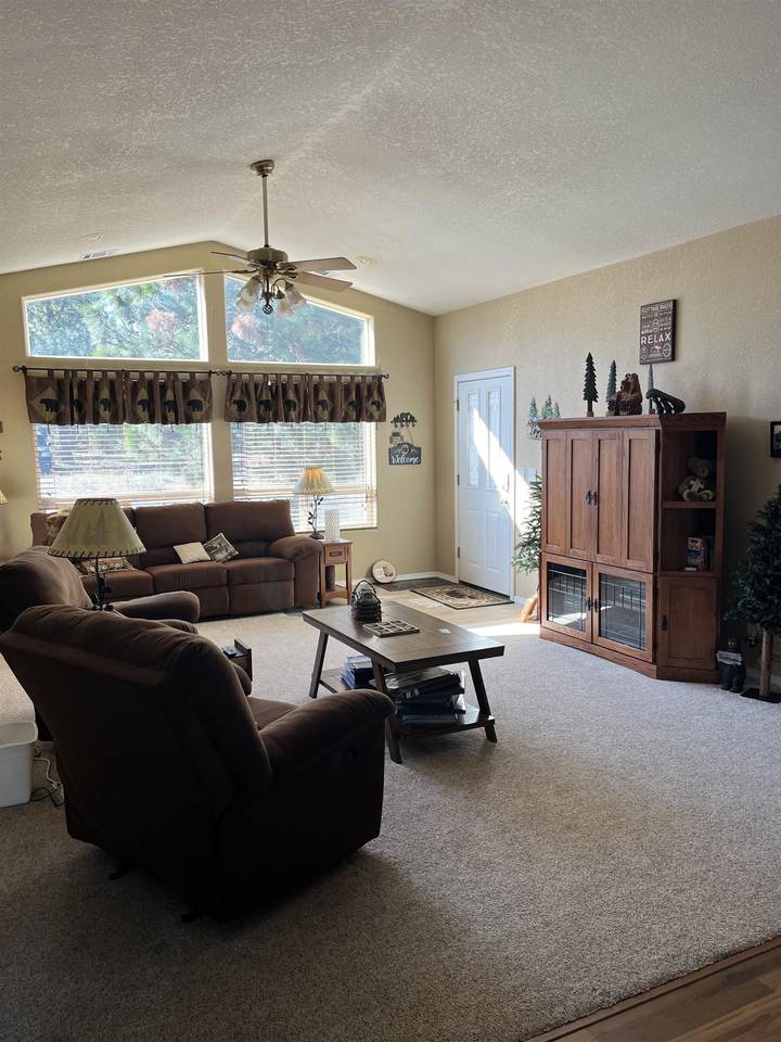 https://bt-photos.global.ssl.fastly.net/siskiyou/1280_boomver_1_20260345-3.jpg