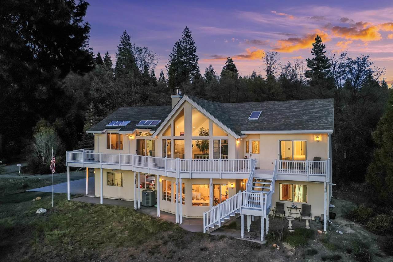 1812 Shasta Acres - Photo 1