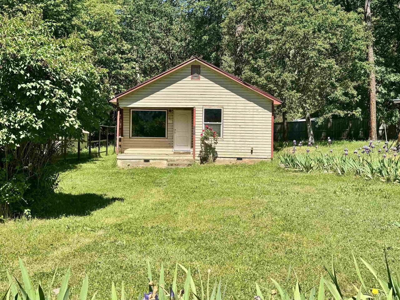 318 Seiad Grove Road - Photo 1