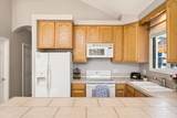 310 Jessie St - Photo 11