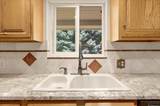 311 Perry Street - Photo 12
