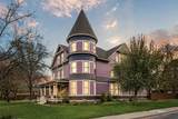 223 N Oregon - Photo 1