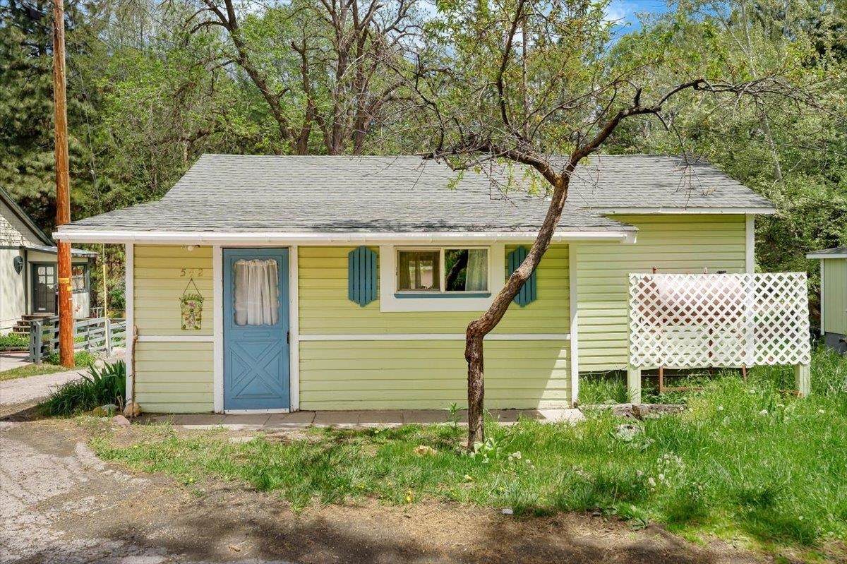 542-560 Weed Blvd - Photo 1