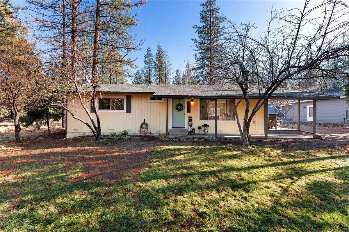 17220 Douglas Ct - Photo 1
