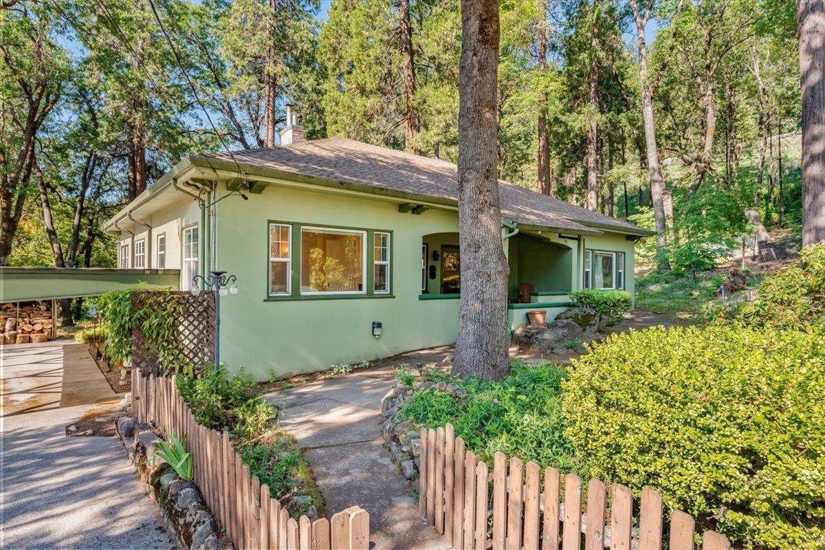4408 Oak Street - Photo 1