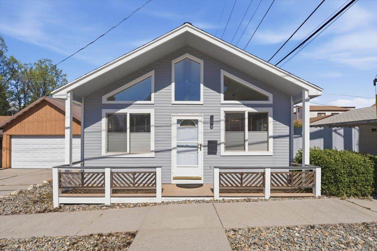 310 Jessie St - Photo 1