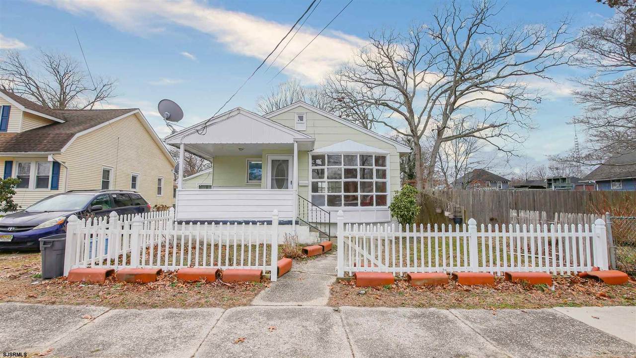226 Fairbanks Ave - Photo 1