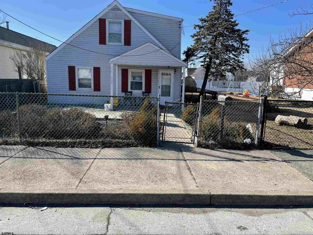 530 Harrisburg - Photo 1