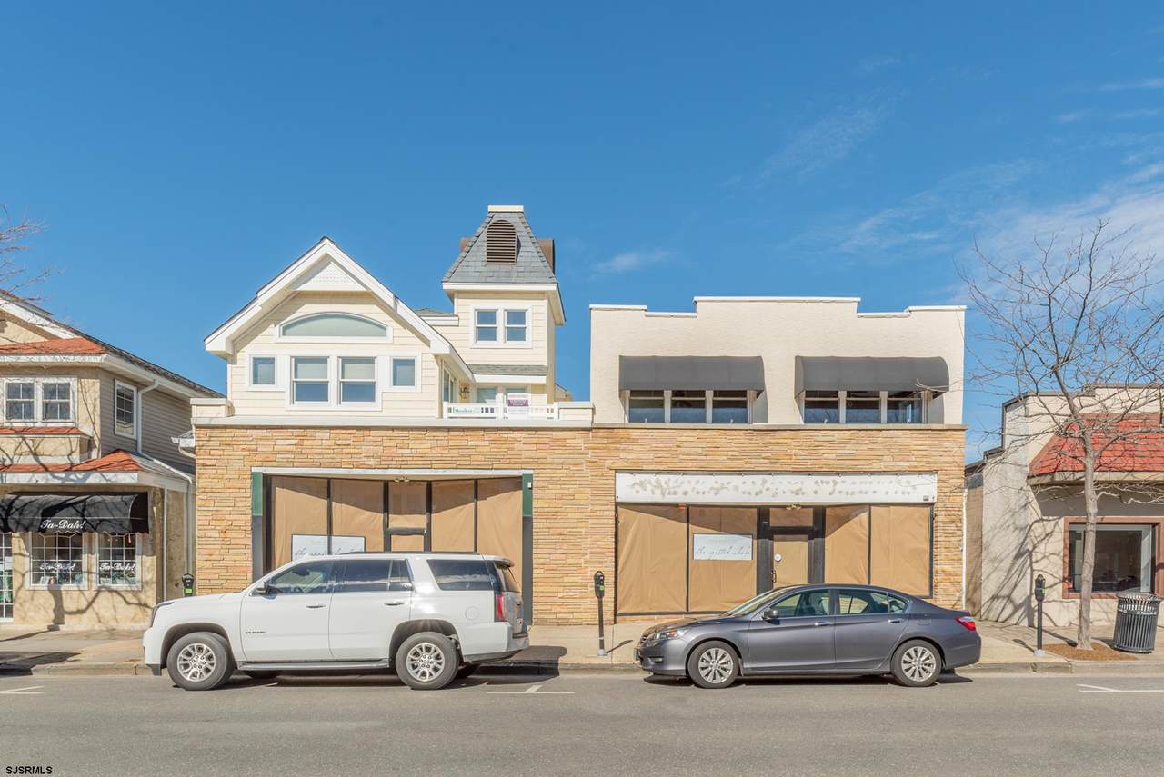 948 Asbury - Photo 1