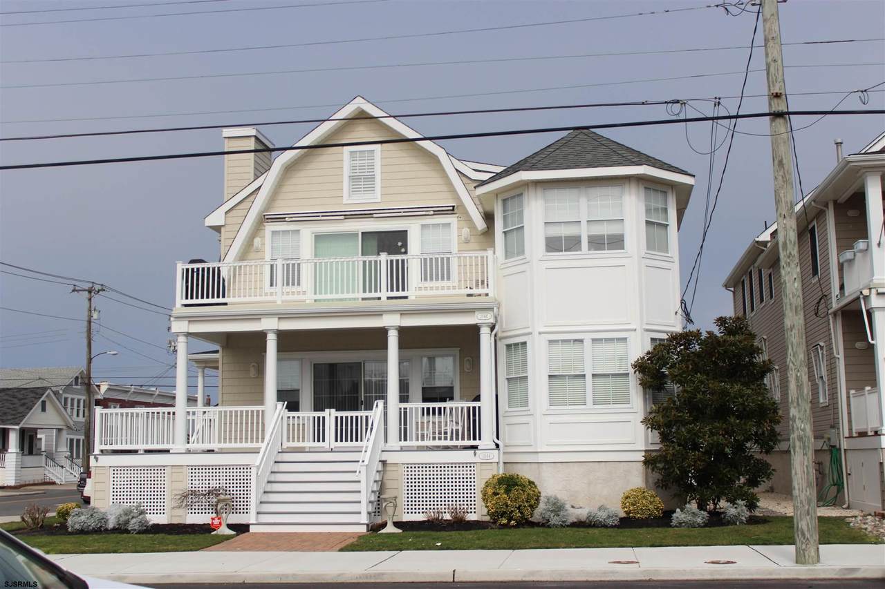1044 Simpson Ave - Photo 1
