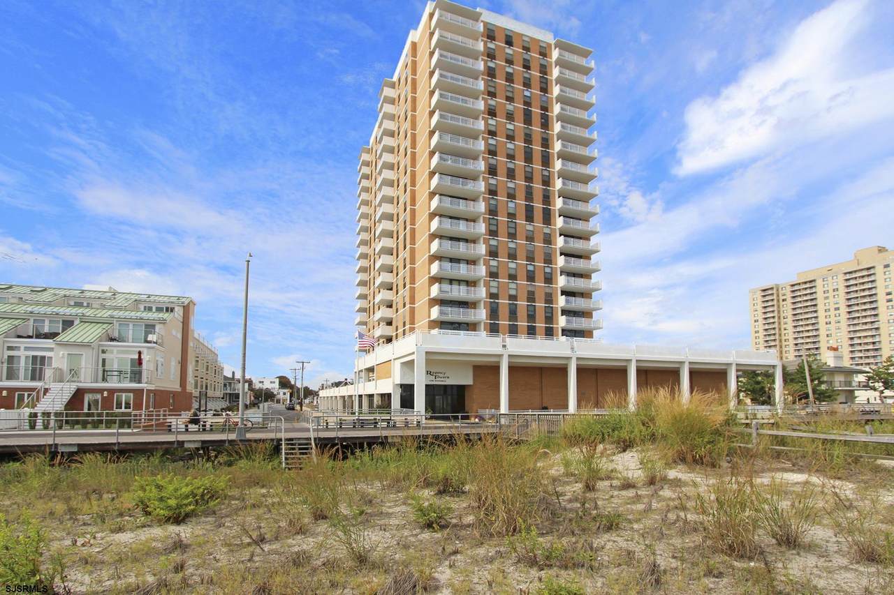 5200 Boardwalk #19E - Photo 1
