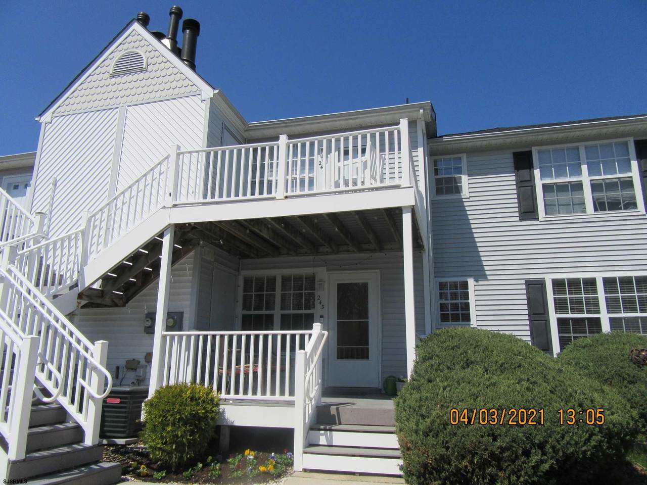 243 London Court - Photo 1