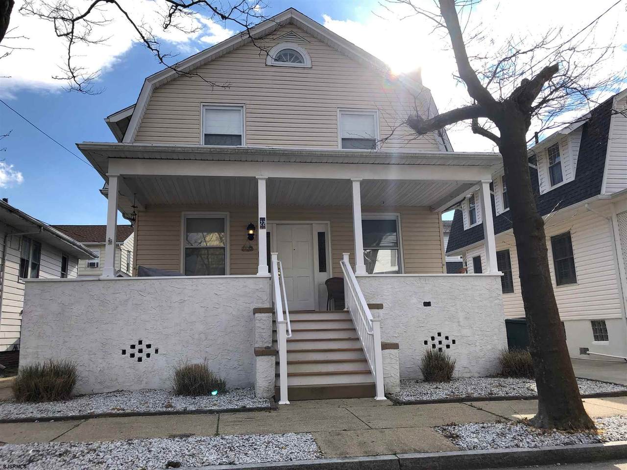 22 Newton Place - Photo 1