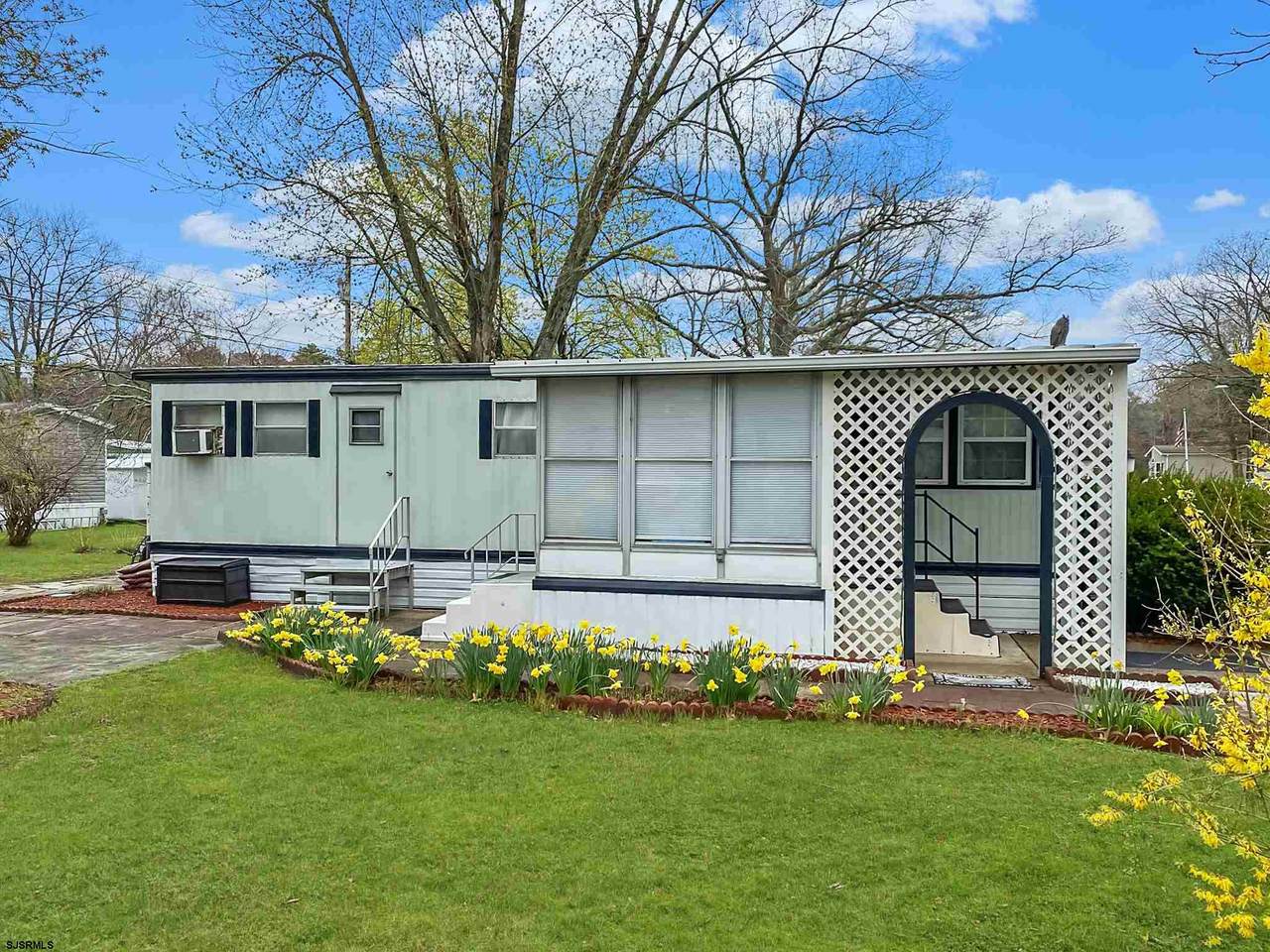 5043 English Creek - Photo 1