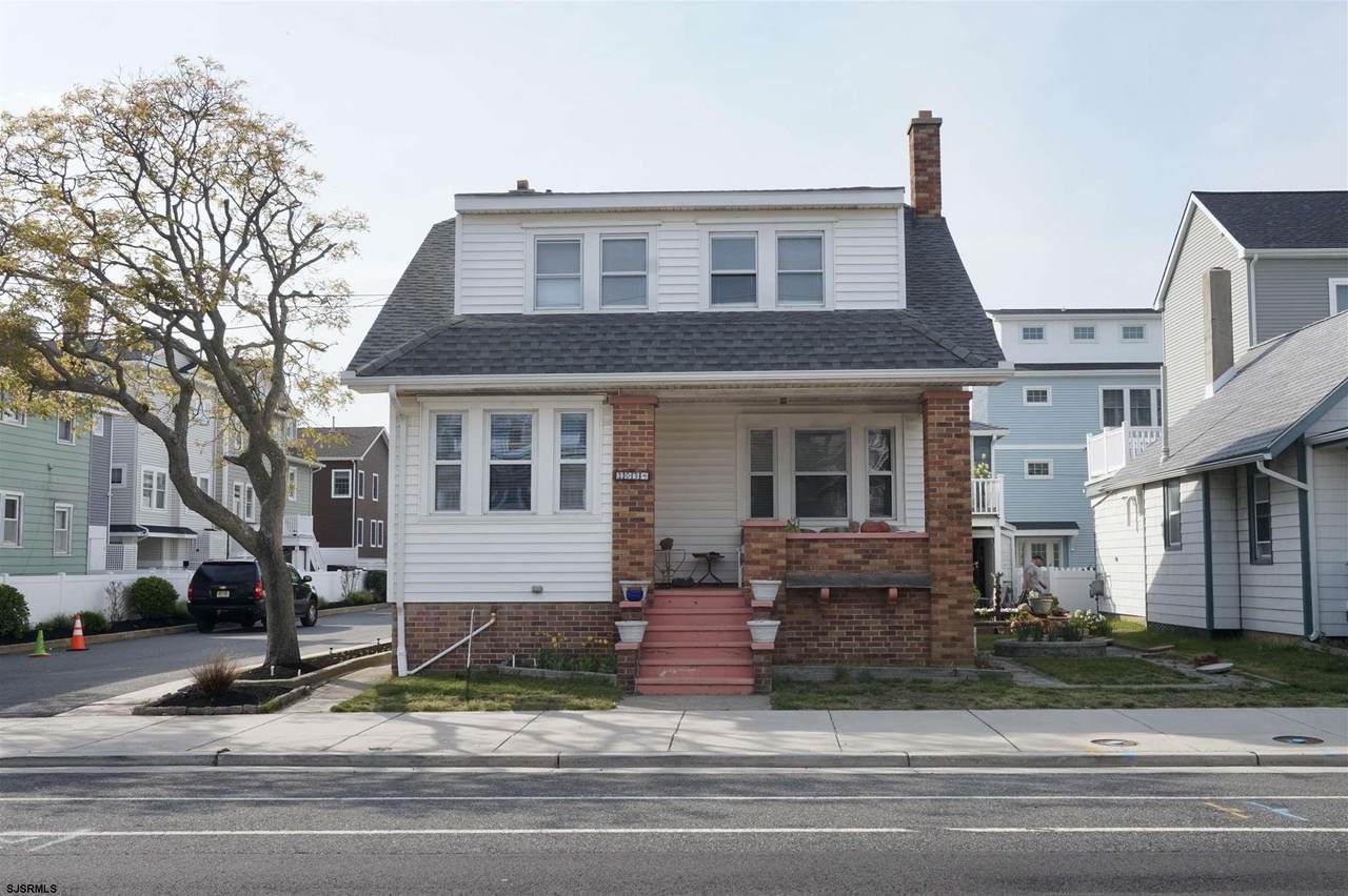 1034 Bay - Photo 1
