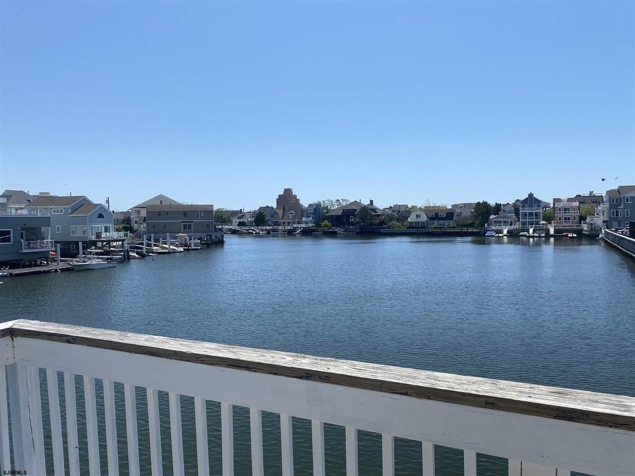 6102 Monmouth Ave - Photo 1