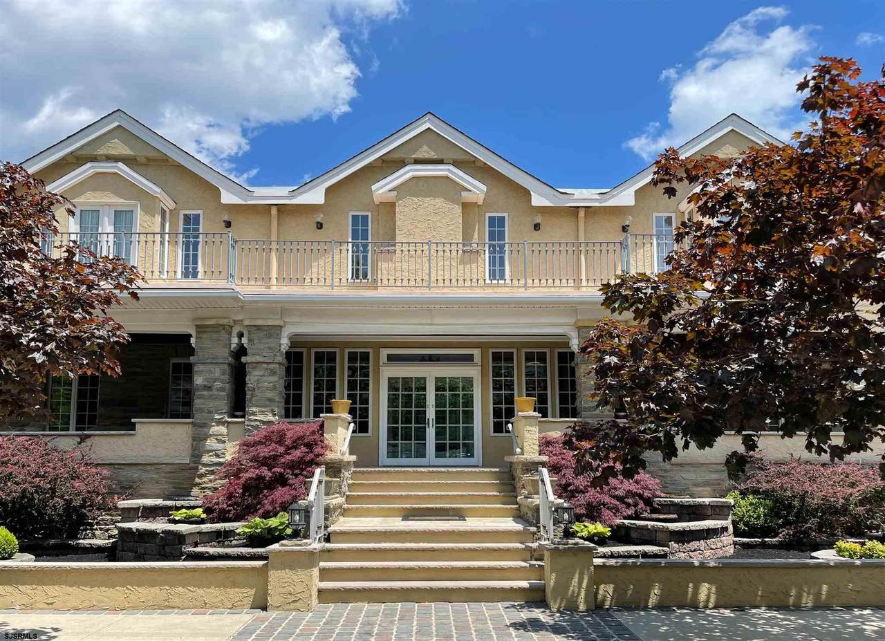 25 Plaza Place - Photo 1